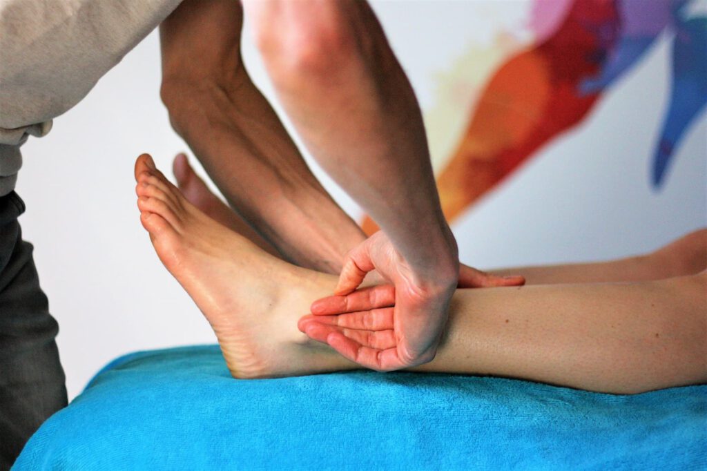 Massage laterale onderbeenspieren